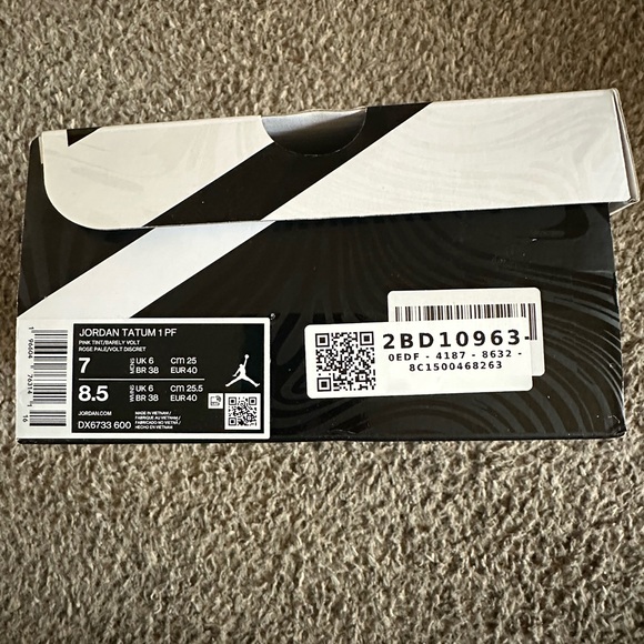 Used Jordan 1 PF “Pink Lemonade” size 7. - Picture 6 of 6